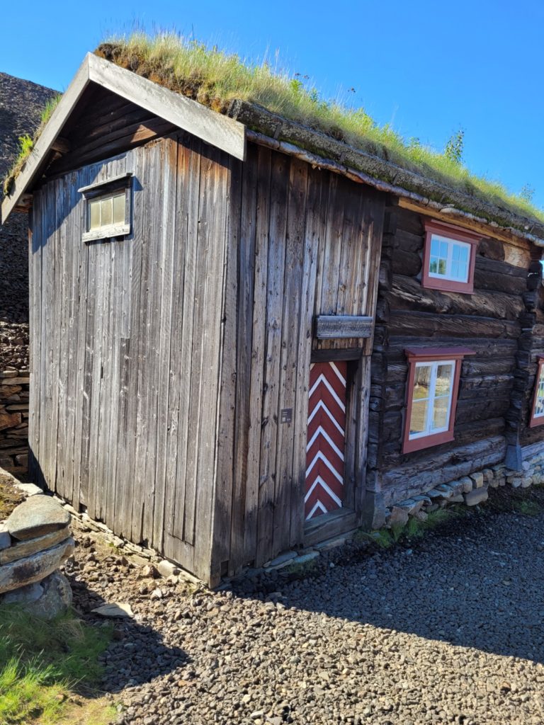 Gammelt steinbygg